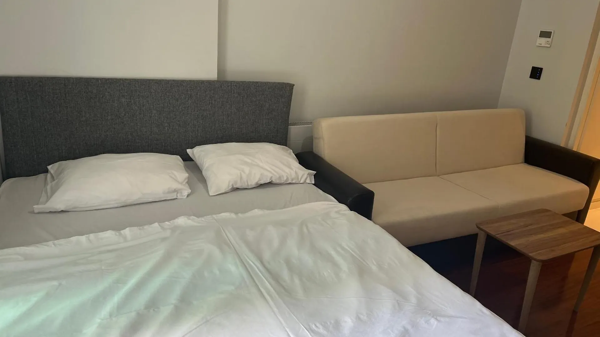 Апартаменты Studio Flat-One Room In Lux Residence Near Taksim-Beyoglu Стамбул