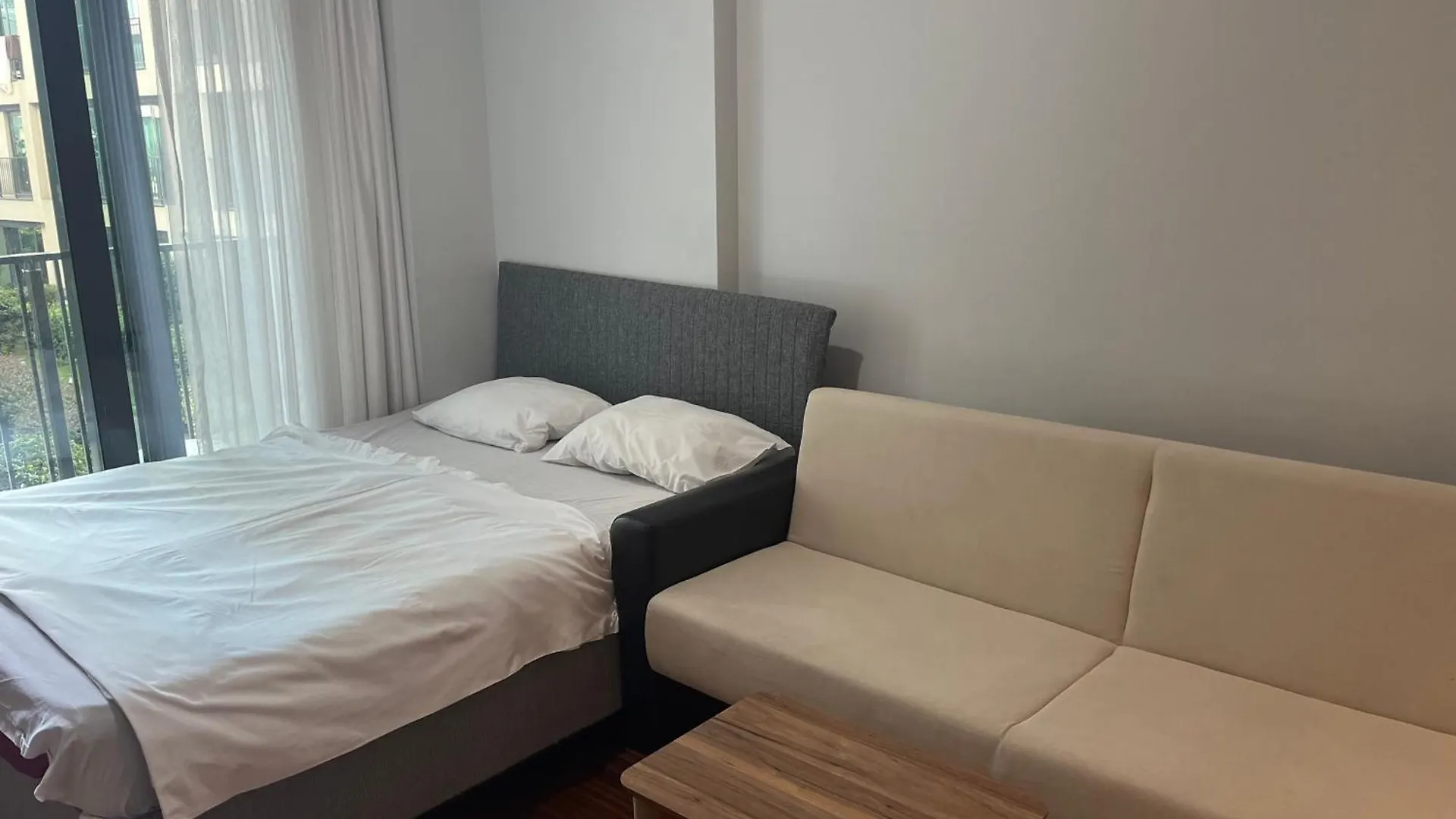 Studio Flat-One Room In Lux Residence Near Taksim-Beyoglu Istanbul Turkey